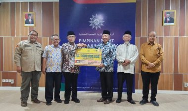 PWM Riau Serahkan Bantuan Kemanusiaan untuk Palestina kepada PP Muhammadiyah, Segini Besarannya