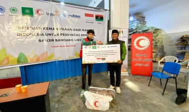 Lazismu Serahkan Bantuan untuk Penyintas Banjir Bandang di Libya