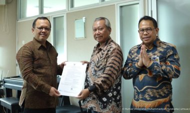 Kabar Baik dari UMS, M Farid Wajdi Terima SK Guru Besar Bidang Ilmu Manajemen