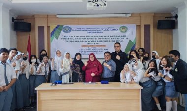 Uhamka Gelar Pelatihan Pemasaran Melalui Digital Marketing di SMKS Budi Mulia Kota Tangerang