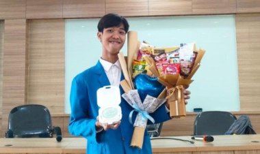Keren! Mahasiswa UMP Ini Lulus Tanpa Skripsi Berkat Publikasi di Jurnal Scopus