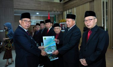Rektor UM Palembang Lantik Tujuh Dekan Baru Masa Jabatan 2023-2027