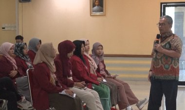 Jadi Pemateri DAM IMM Ciputat, Makroen Sanjaya  Sampaikan Pesan Kesalehan Digital Jelang Tahun Politik 2024