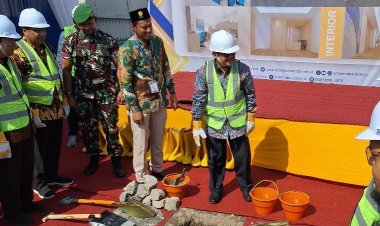 Abdul Mu’ti Lakukan Peletakan Batu Pertama Pembangunan Dormitory SMAMDA Sidoarjo