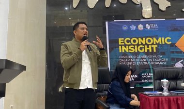 Unismuh Makassar Perkuat Peran Pemuda Jadi Penggerak Pertumbuhan Ekonomi Melalui ECONOMIC INSIGHT 2024
