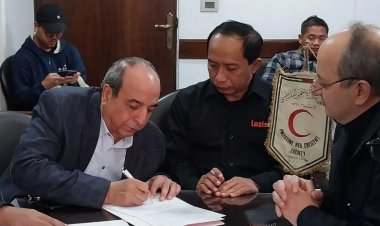 Tim Advance EMT-Lazismu Serahkan Bantuan Peralatan Medis ke Rumah Sakit Palestina di Mesir