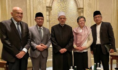 Pertemuan Haedar Nashir dengan Grand Syaikh Al Azhar di Abu Dhabi
