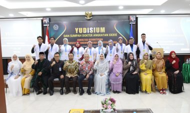 10 Mahasiswa Fakultas Kedokteran UMSU Ikuti Yudisium dan Sumpah Dokter Angkatan ke-36