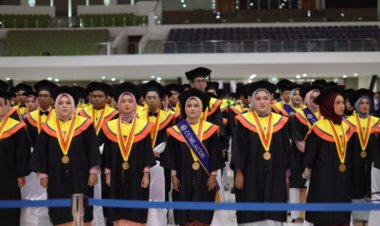 UMS Gelar Wisuda, Rektor Dorong Alumni Menyebar ke Seluruh Pelosok Tanah Air