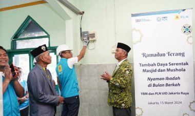 PLN UID Jakarta Raya Berikan Bantuan Tambahan Daya Gratis kepada Masjid dan Mushola