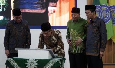 Haedar Nashir Resmikan Gedung Kuliah Besama Umsida