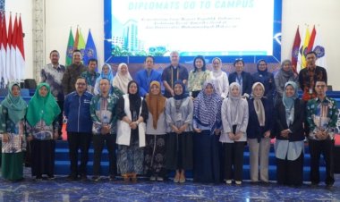 Unismuh Makassar Bekerjasama dengan Kemenlu dan Kedubes AS Adakan 'Diplomats Go to Campus'