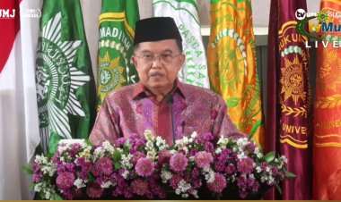 Jusuf Kalla Ajak Lulusan UMJ Jadi Pengusaha dan Manfaatkan Waktu Sebaik Mungkin