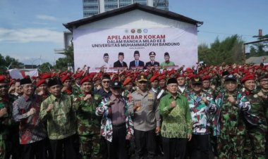 KOKAM Gelar Apel Akbar dalam Rangka Milad ke-8 UM Bandung