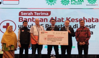 Lazismu Berikan Bantuan Alat Kesehatan kepada RS Palestina di Mesir