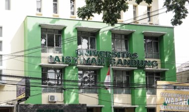 Unisa Bandung Berikan Beasiswa kepada Dua Pelajar Palestina