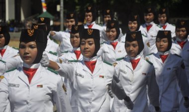 Salmah Orbayinah Sebut Larangan Hijab bagi Paskibraka Sangat Tidak Manusiawi