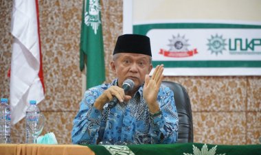 Anwar Abbas Berikan Tausiyah Tentang Memakmurkan Masjid di PCM Bojongsari