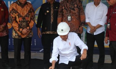 Presiden Jokowi Lakukan Peletakan Batu Pertama Pembangunan Gedung di UM Berau