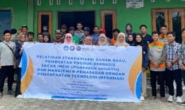 UMP-Universitas Al Irsyad Cilacap Berikan Pelatihan Teknologi Digital kepada Petani di Desa Binangun