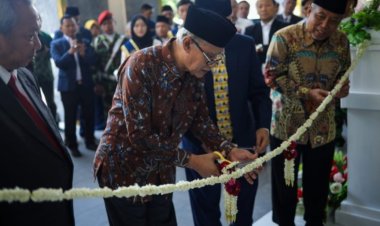 Haedar Nashir Resmikan RS AR Fachruddin UMS