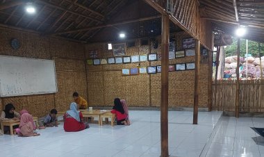 Saung Jingga: Dari Kampung Pemulung Menuju Destinasi Wisata Sampah