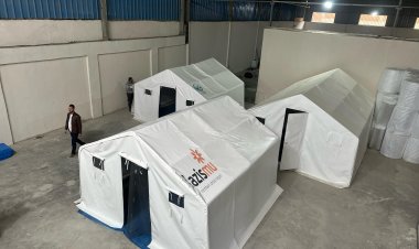 Lazismu Cek Proses Pembuatan Tenda Hunian Sementara untuk Rakyat Palestina di Mesir