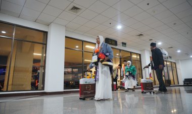 Pemerintah Ingatkan Jemaah Haji Tidak Membawa Barang Terlarang dalam Penerbangan