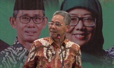 Irwan Akib Ajak Perjuangkan Hak Guru PAUD