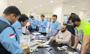 Jelang Puncak Haji, Pemerintah Cek Distribusi Kartu Nusuk untuk Jemaah