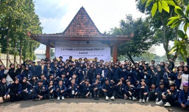 BEM FAKOMBIS Saintekmu Cetak Pemimpin Muda yang Progresif dan Berintegritas Melalui LKTD