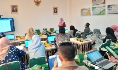 FEB UM Palembang Gelar Bimbingan Teknis Penulisan Artikel Ilmiah Bereputasi bagi Dosen