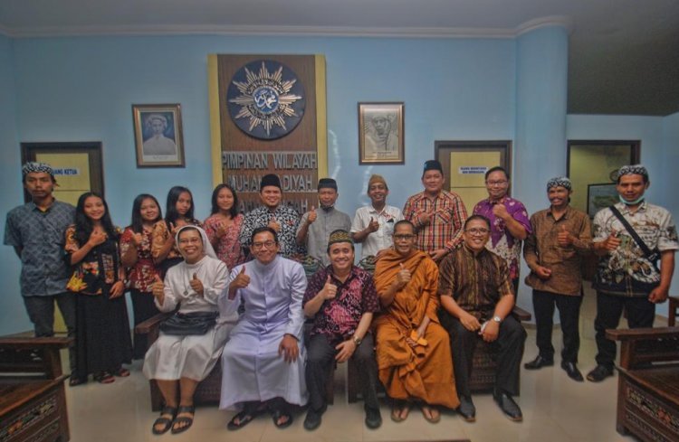 Sejumlah Tokoh Lintas Agama Datangi Kantor PWM Jawa Tengah