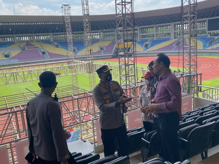 Panitia dan Polrestabes Kota Surakarta Tinjau Venue Pembukaan Muktamar ke-48 di Stadion Manahan