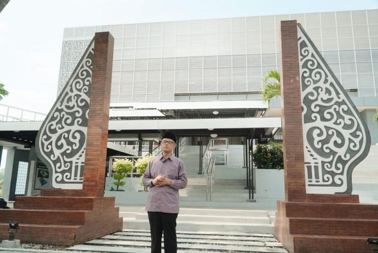 Haedar Nashir Lakukan Peletakan Batu Pertama Gedung Baru Madrasah Muallimin Yogyakarta