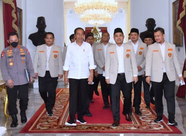 Dzulfikar Tawalla dan Jajaran Pengurus Pemuda Muhammadiyah Temui Jokowi di Istana