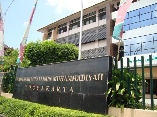 Salmah Orbayinah Bagikan Peran Penting KH Ahmad Dahlan dalam Pendidikan dan Pergerakan Perempuan