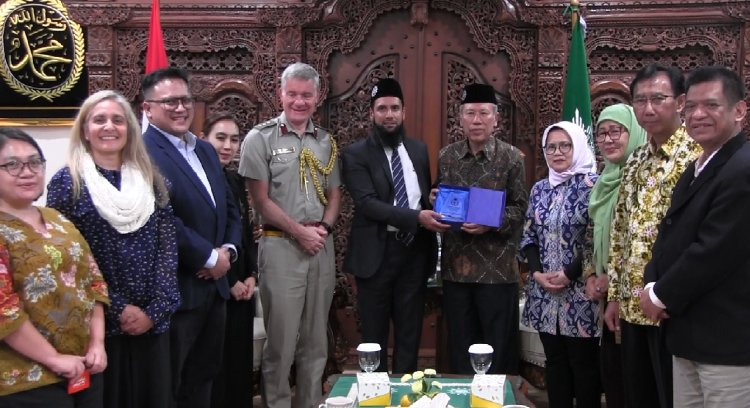 Tertarik dengan Islam Berkemajuan, Penasihat Agama Kemenhan Inggris Kunjungi Muhammadiyah