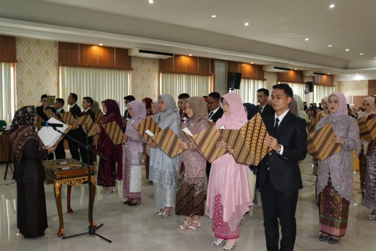 Fakultas Kedokteran UM Palembang Lantik dan Sumpah 35 Dokter Baru