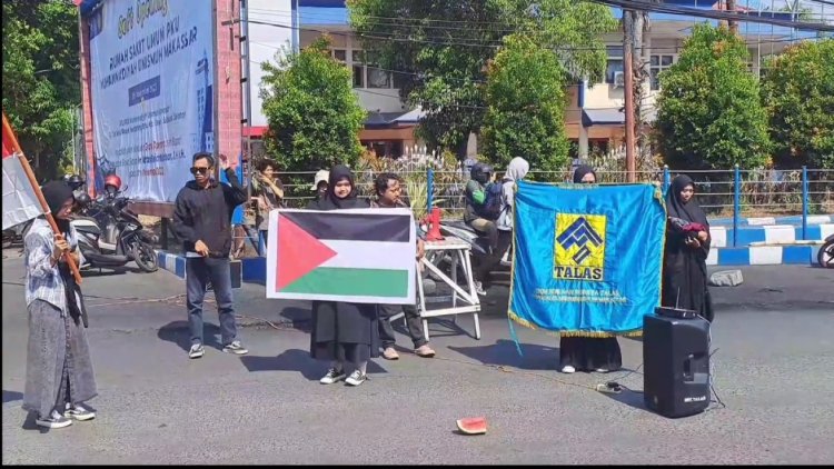 Cara Unik Mahasiswa Unismuh Makassar Galang Dana untuk Palestina