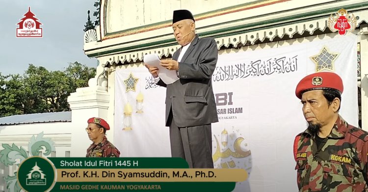 Jadi Imam dan Khatib di Pelataran Masjid Gedhe Kauman, Din Syamsuddin: Idulfitri Adalah Momentum Perubahan