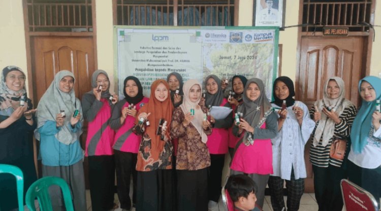 Dosen Uhamka Adakan Pelatihan Pembuatan Sabun Cuci Tangan di Kabupaten Kuningan