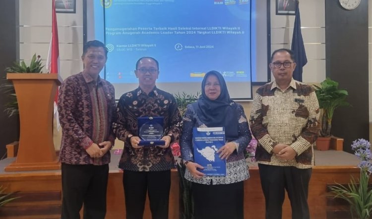 Dua Dosen UM Palembang Raih Prestasi pada Program Anugerah Academic Leader Tingkat LLDikti Wilayah II Tahun 2024