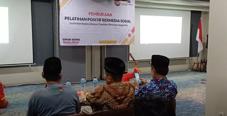 Muhammadiyah dan Kemenko PMK Adakan Pelatihan Positif Bermedia Sosial