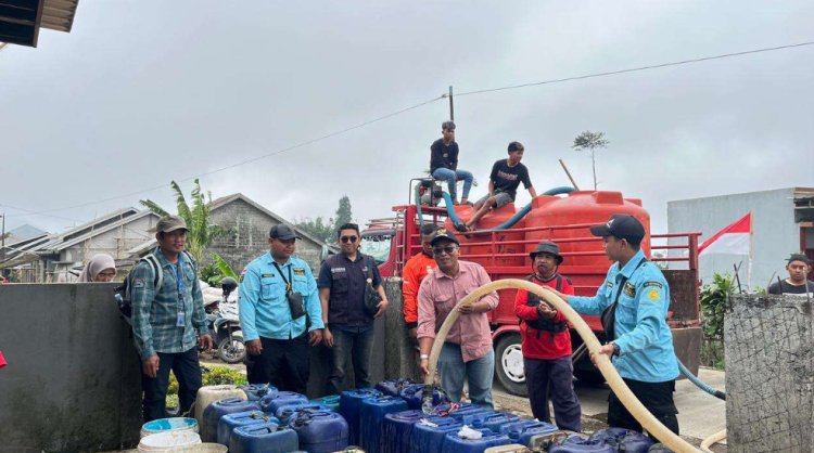 UMP dan MDMC Salurkan Air Bersih kepada Warga Belik Kabupaten Pemalang