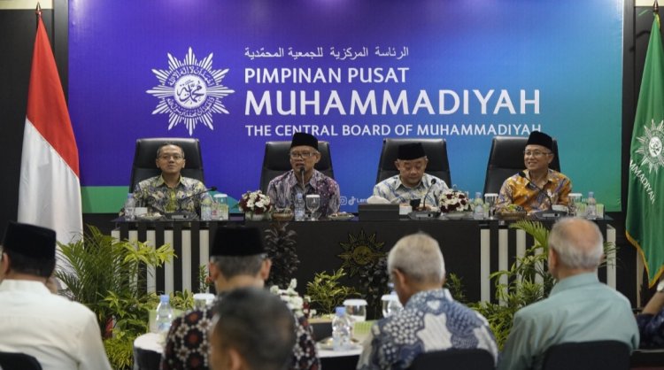 Terima Kunjungan Mendikdasmen, Haedar Nashir Tegaskan Pentingnya Sinergi Pemerintah dan Swasta