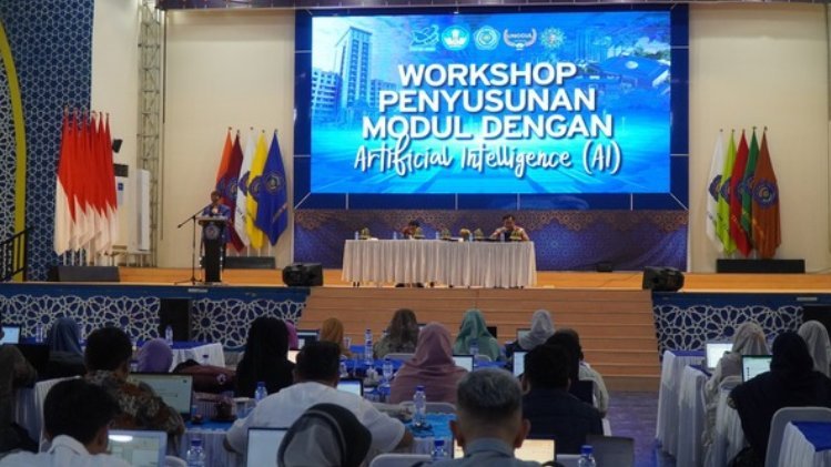 Unismuh Makassar Gelar Workshop Penyusunan Modul dengan Alat Bantu Artificial Intelligence