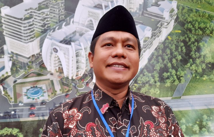 Hadiah Akhir Tahun 2024, Rektor UMP Terima SK Guru Besar