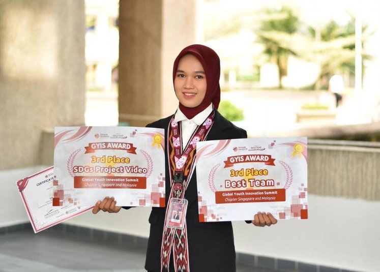 Mahasiswa Unismuh Makassar Ini Raih Dua Penghargaan  di Global Youth Innovation Summit Singapura-Malaysia