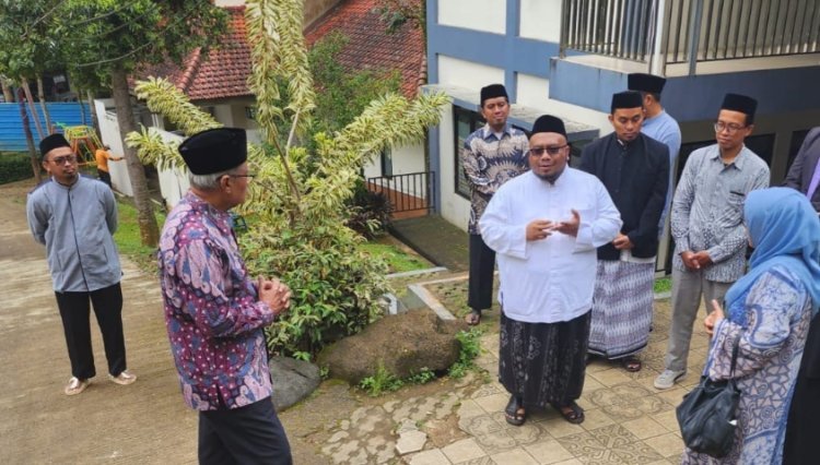 Silaturahmi ke Pesantren